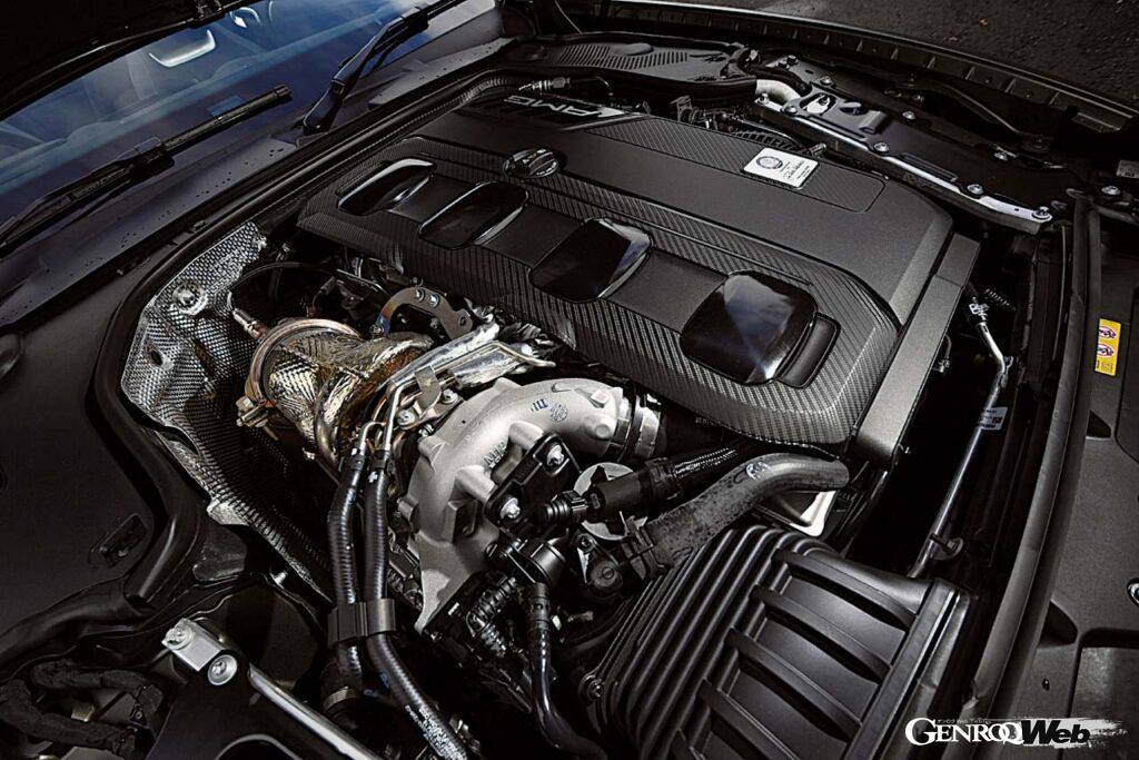 F1由来のエレクトリック・エキゾーストガス・ターボチャージャーを採用したM139型2.0リッター直4を搭載。低回転時から電動モーターがタービンを回すことで、ターボラグのない鋭いレスポンスを味わえる。