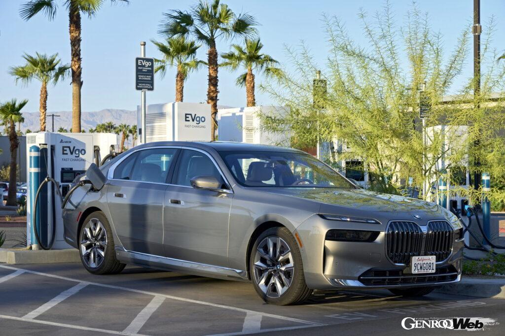 BMW i7のフロントスタイル