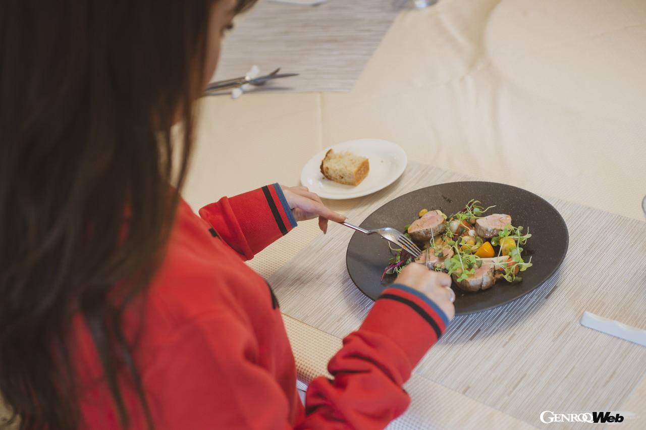 BMWのゴルフアイテムとスタンプラリーを楽しむ秋の1日