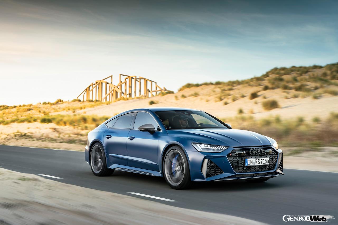 アウディ RS 7 スポーツバック パフォーマンスの走行シーン。