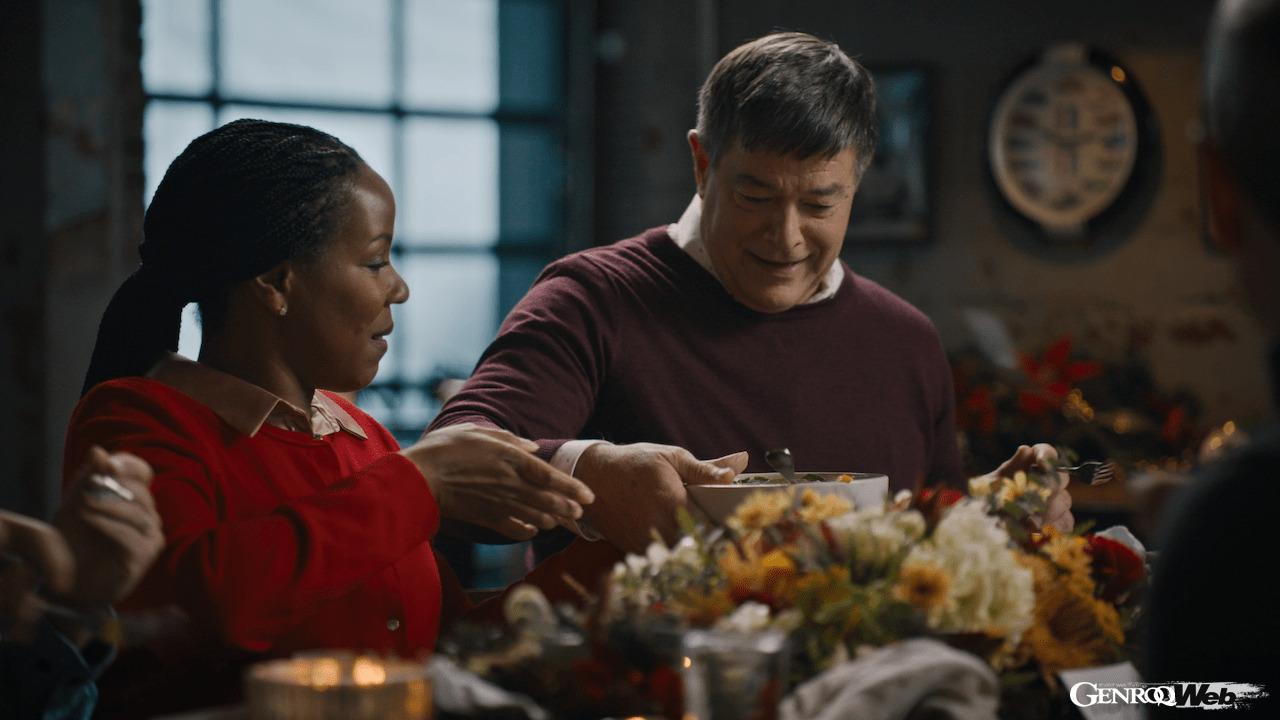 フォードはクリスマスシーズンを前に、7代目マスタングの開発に携わったスタッフが集結したスペシャル動画「マスタング・ホリデー・ディナー（A Mustang Holiday Dinner）」を公開。