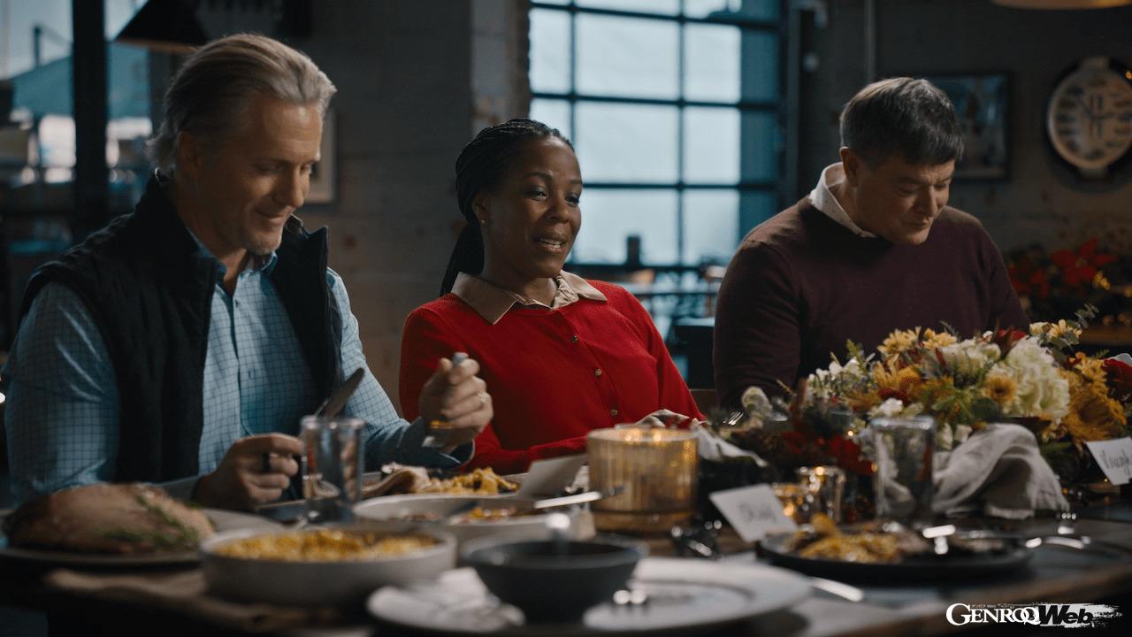 フォードはクリスマスシーズンを前に、7代目マスタングの開発に携わったスタッフが集結したスペシャル動画「マスタング・ホリデー・ディナー（A Mustang Holiday Dinner）」を公開。