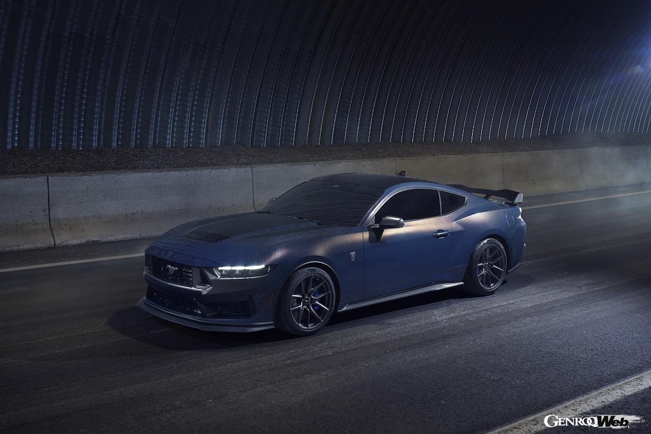 フォードからのクリスマスプレゼントは、2023年から発売される7代目マスタングのスペック公開だった。