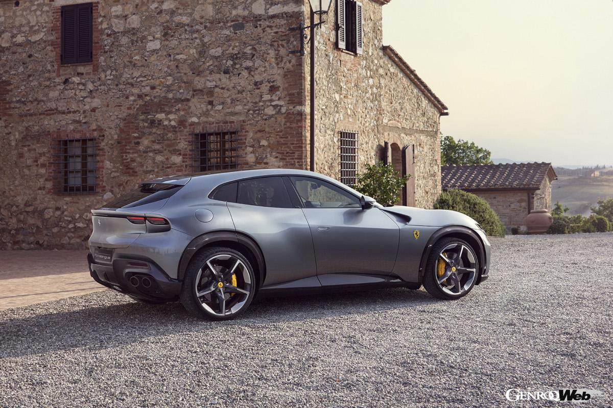 ロングノーズで挑みかかるような筋肉質のフォルムは、まさにスーパースポーツだ。