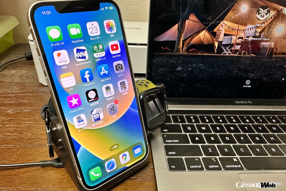 担当の仕事机には常にMagEZ Sliderが鎮座しております。もはやなくてはならない相棒なのです。