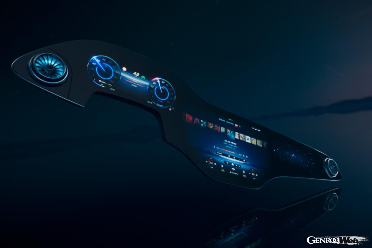 インフォテインメントシステムで最先端を行くメルセデス・ベンツのMBUXハイパースクリーン。そのサイズと内容の濃さは随一である。