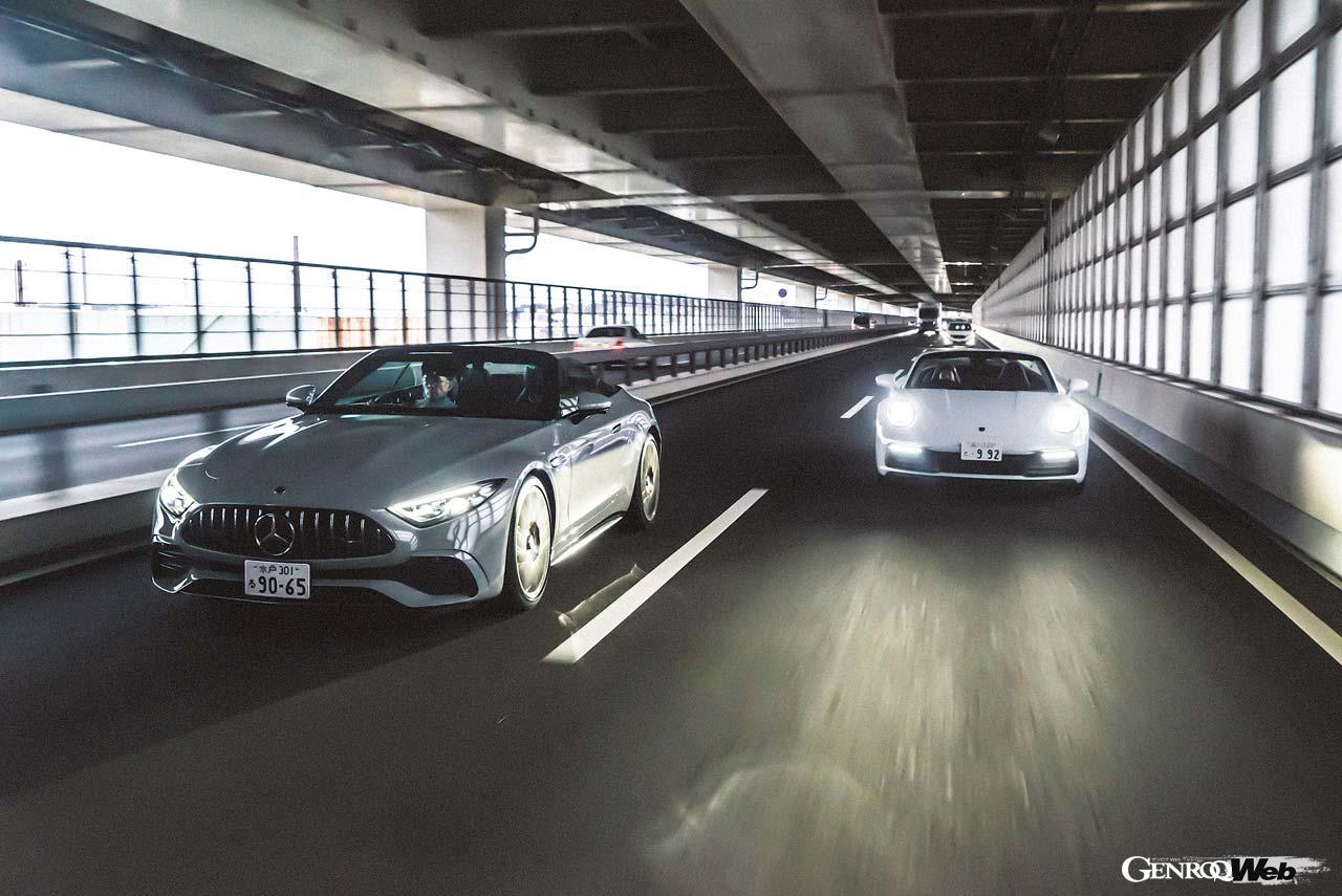 ガルウイングドアの初代から数えて7代目となる新型SL。ロングノーズショートデッキや14本の垂直ルーバーのグリル等がAMG GTに似ている。
