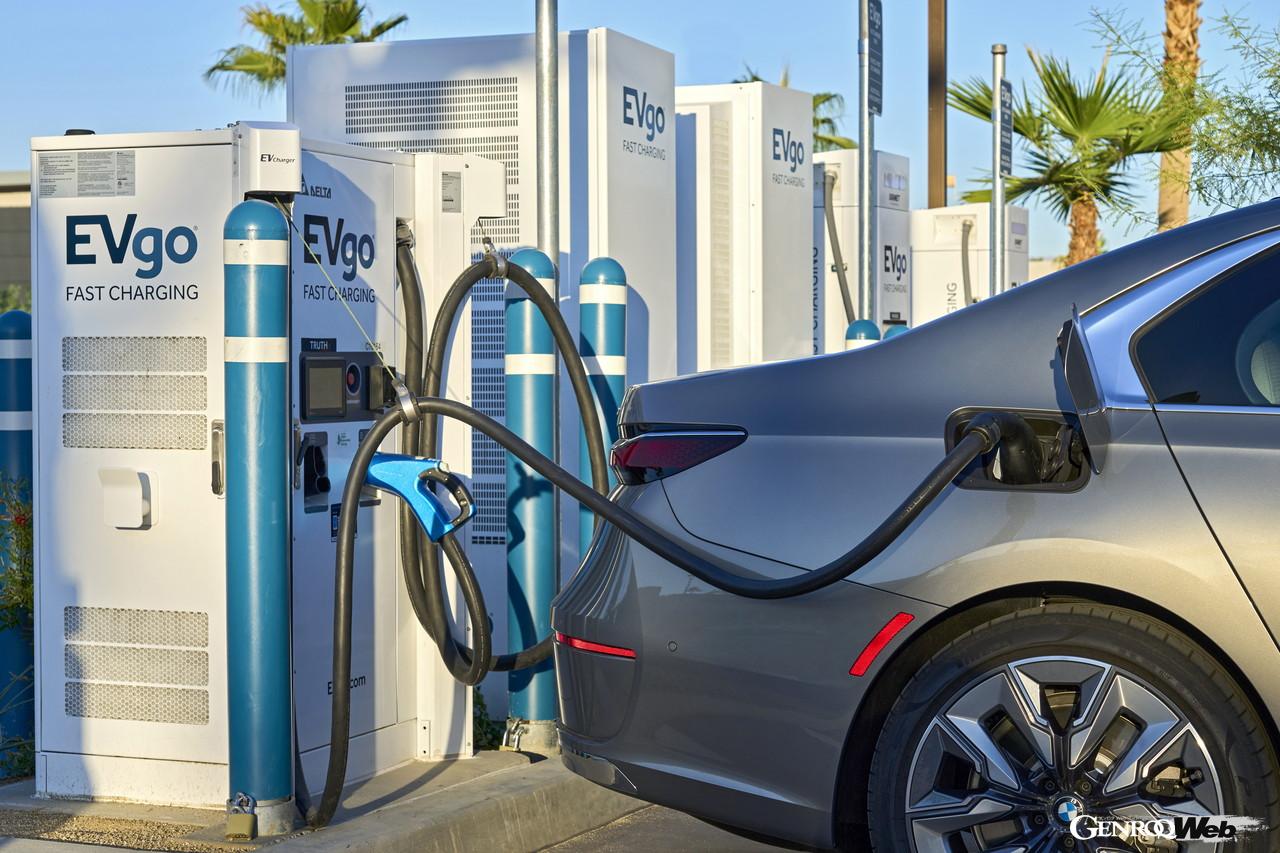 BMW 7シリーズ新旧比較