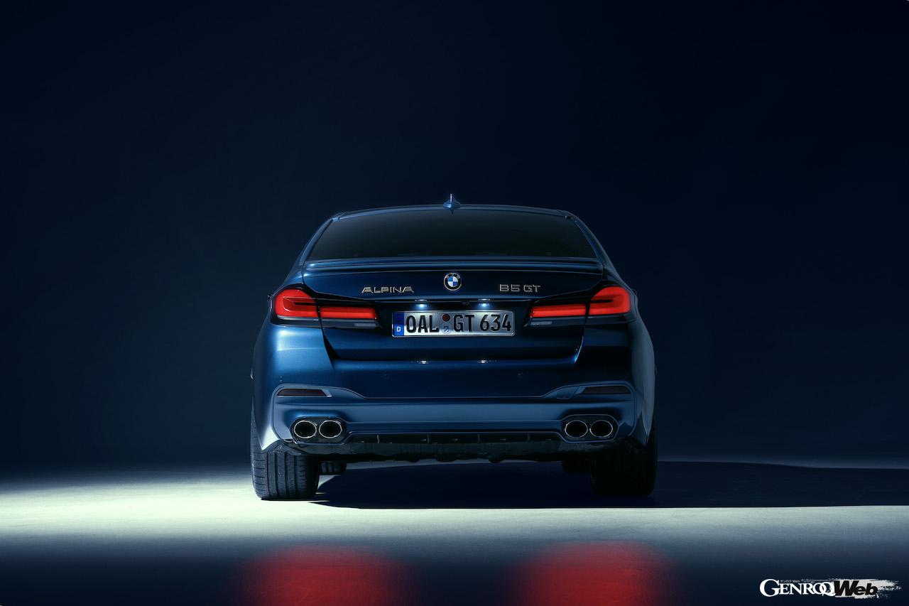BMW 5シリーズをベースに、エクステリアやパワーユニットを大幅にパワーアップした「BMW アルピナ B5 GT リムジン」のエクステリア。