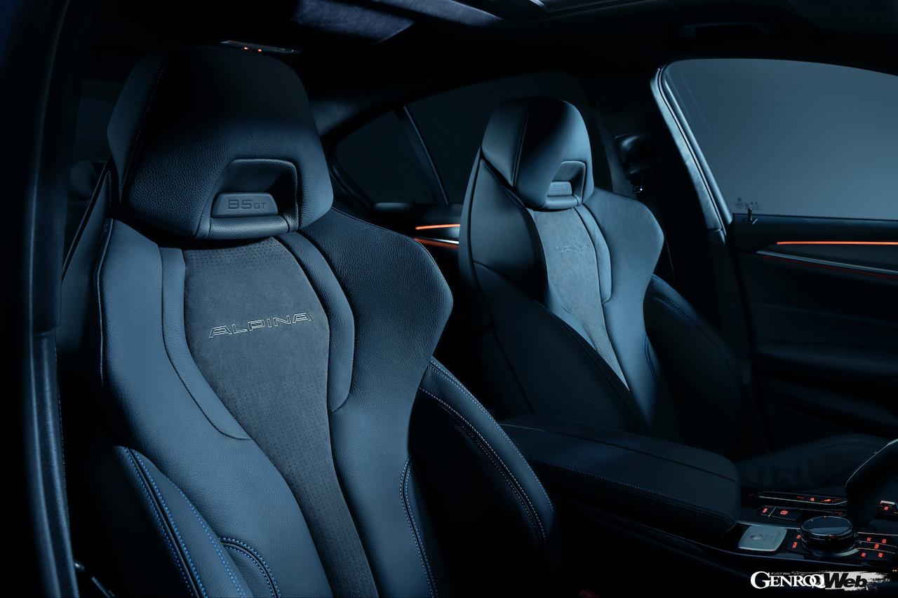 BMW 5シリーズをベースに、エクステリアやパワーユニットを大幅にパワーアップした「BMW アルピナ B5 GT」のインテリア。