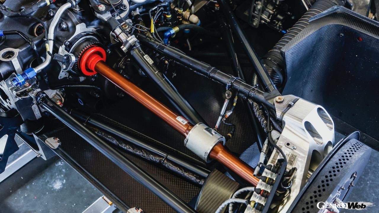 IMSAウェザーテック・スポーツカー選手権開幕戦デイトナ24時間でデビューを飾った、ポルシェ 963の足回り。