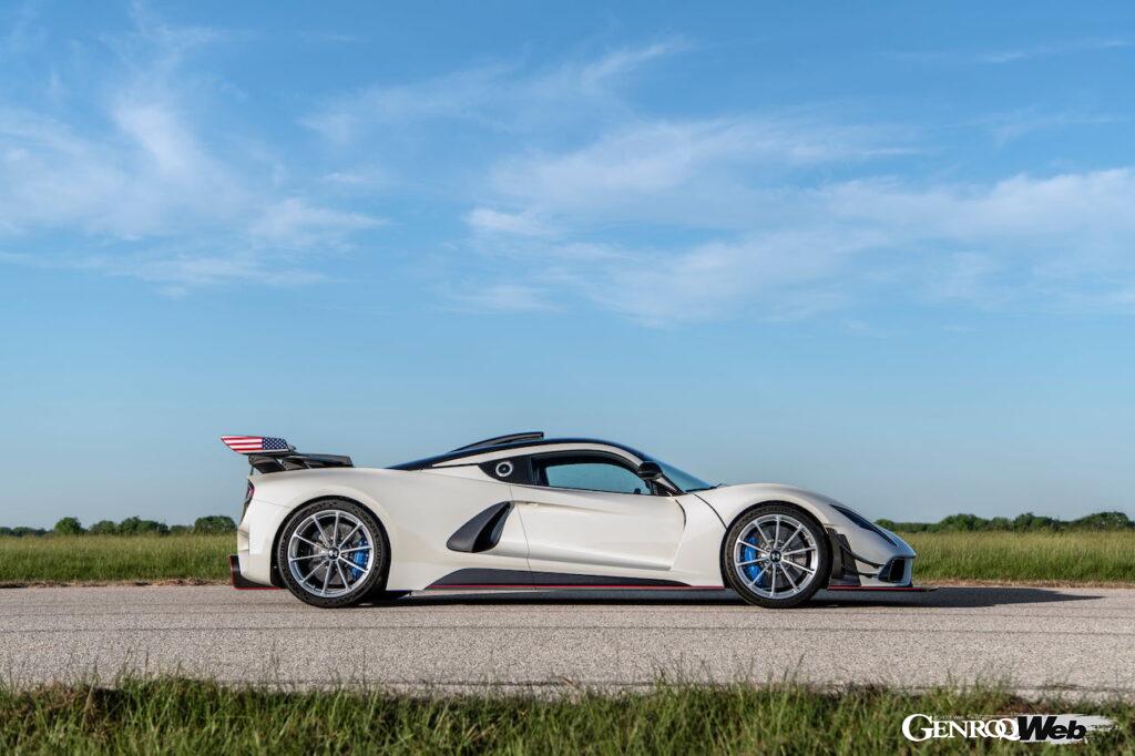 大幅な軽量化が施された「ヘネシー ヴェノム F5 レボリューション クーペ」のエクステリア。