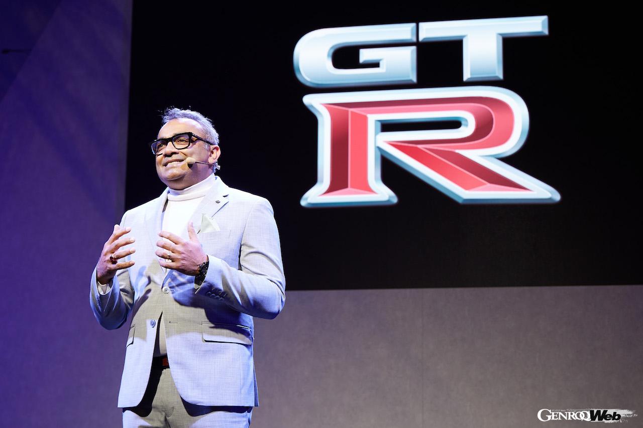 東京オートサロン2023の会場で行われた、日産GT-R 2024年モデル先行公開イベント。