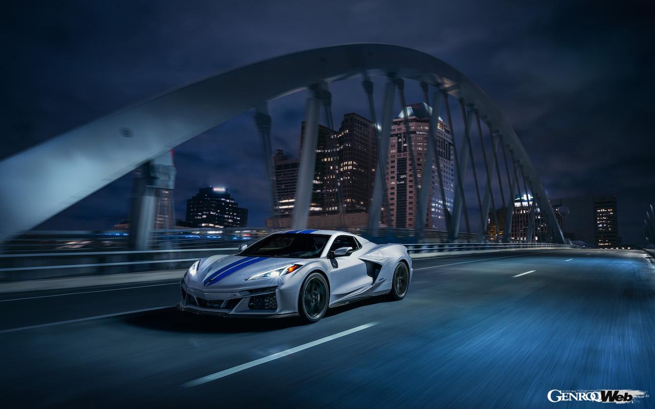 コルベット初の電動モデルとしてデビューした「シボレー コルベット E-レイ」の走行シーン。