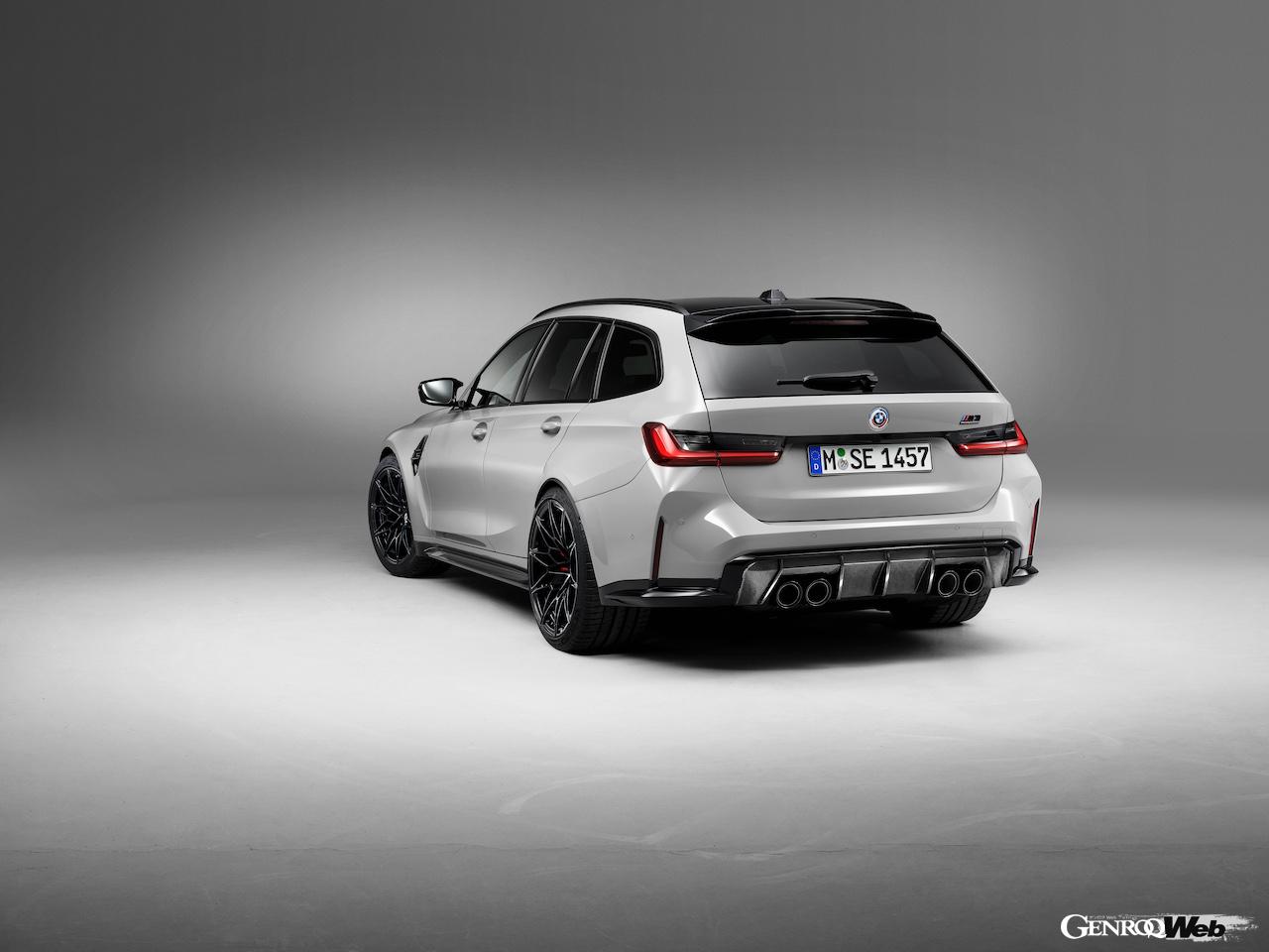 BMW M3 コンペティション M xDrive ツーリングのエクステリア。