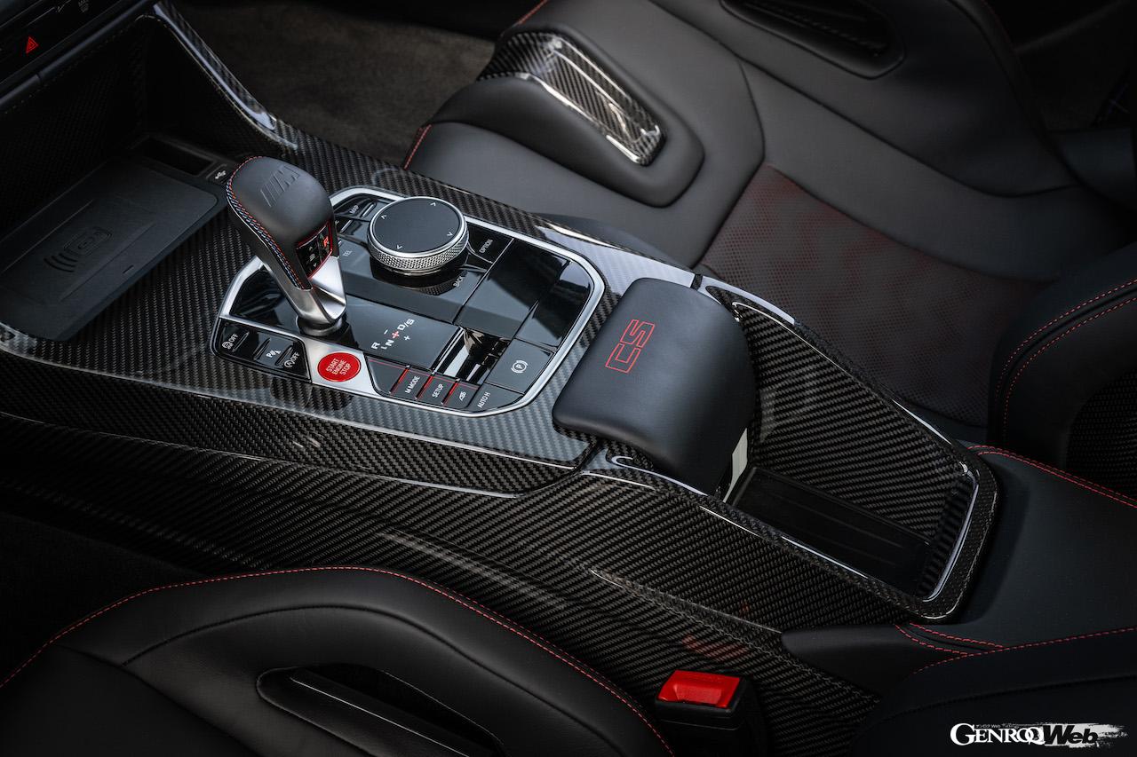 M3の限定ハイパフォーマンス仕様「BMW M3 CS」のコクピット。