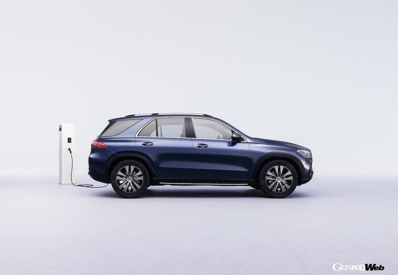 内外装や様々なドライビングアシスト機能がアップデートされた、メルセデス・ベンツ GLEの改良新型。