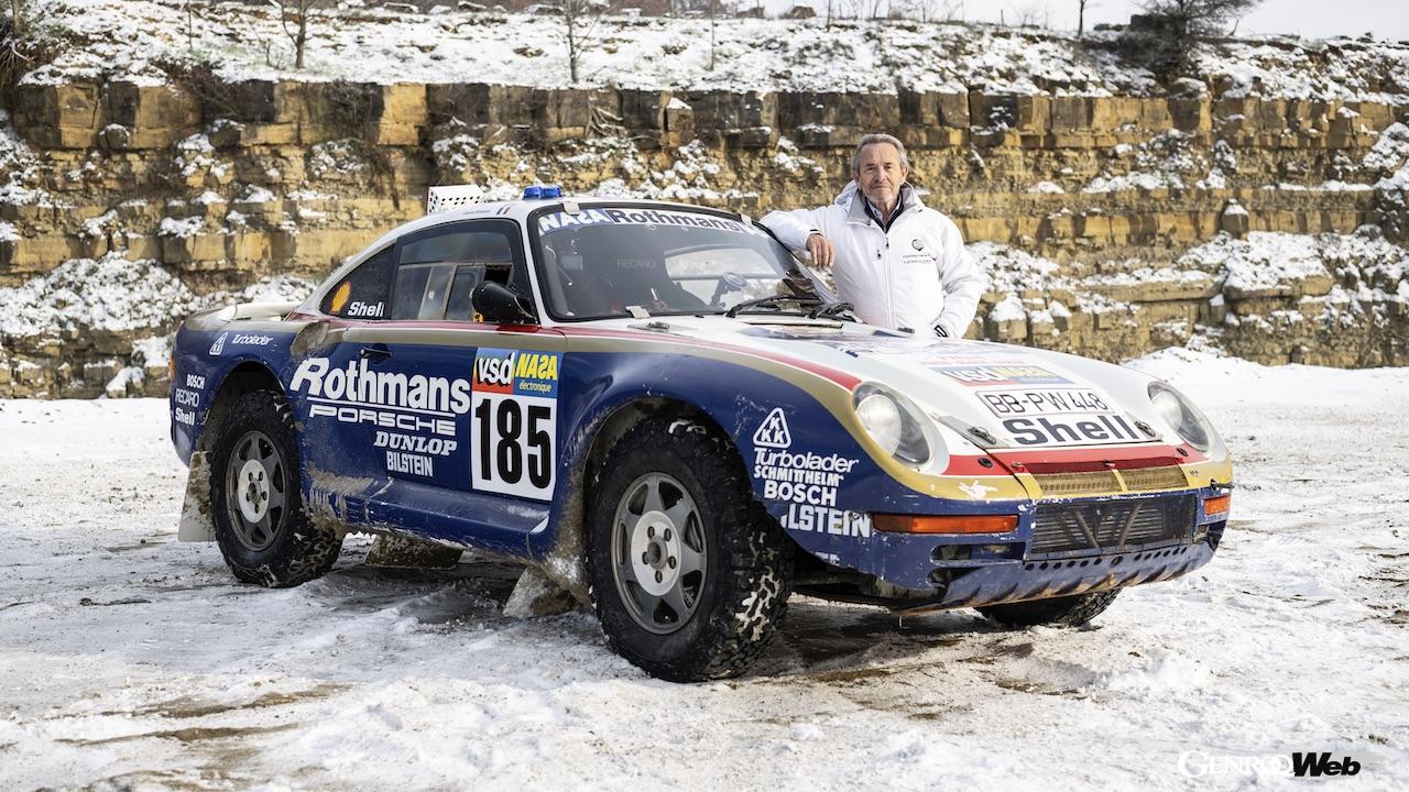レストアが完了したポルシェ 959 パリ・ダカールをドライブした、ジャッキー・イクス。