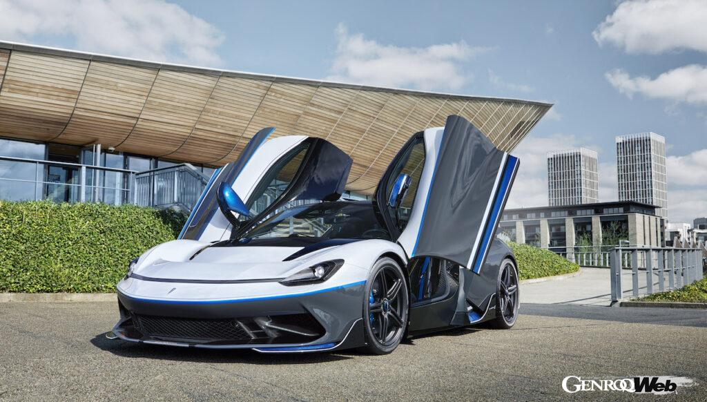 2018年にアウトモビリ・ピニンファリーナに加入したデラッカは、同社初のフル電動ハイパースポーツ「バッティスタ」の開発を指揮してきた。