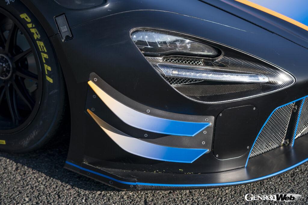 エアロダイナミクスも大幅に改善。また、フロントバンパーとスプリッターにクイックリリース・ファスナーを導入。破損した場合でも、簡単に交換が可能になった。