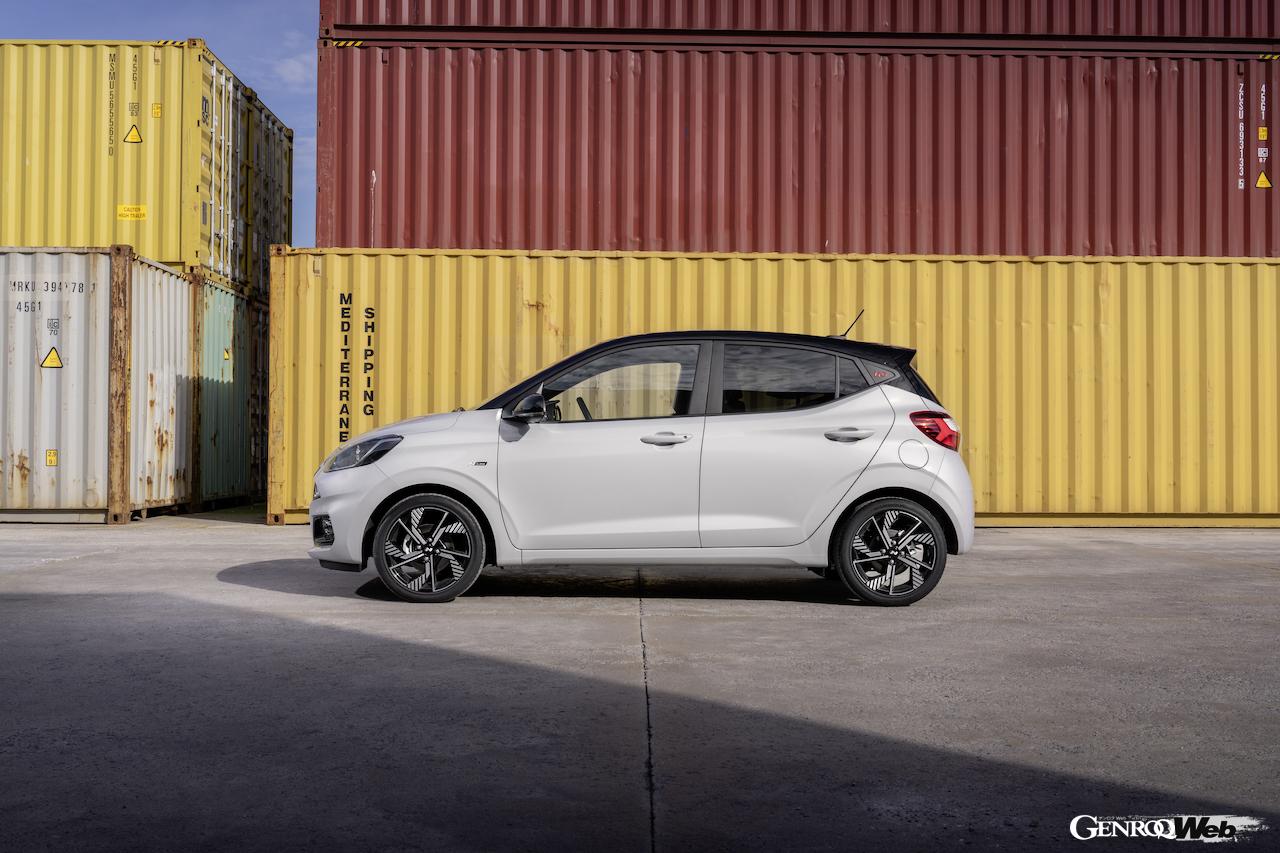 今回から追加されたスポーティな「i10 N ライン」のエクステリア。