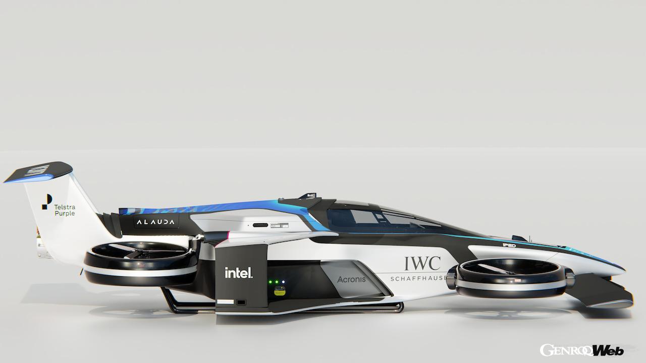 サンダーストライク製水素ターボジェネレーターをリヤに搭載し、4基の水力電動偏向ローターを備えた、eVTOL「エアスピーダー Mk4」。