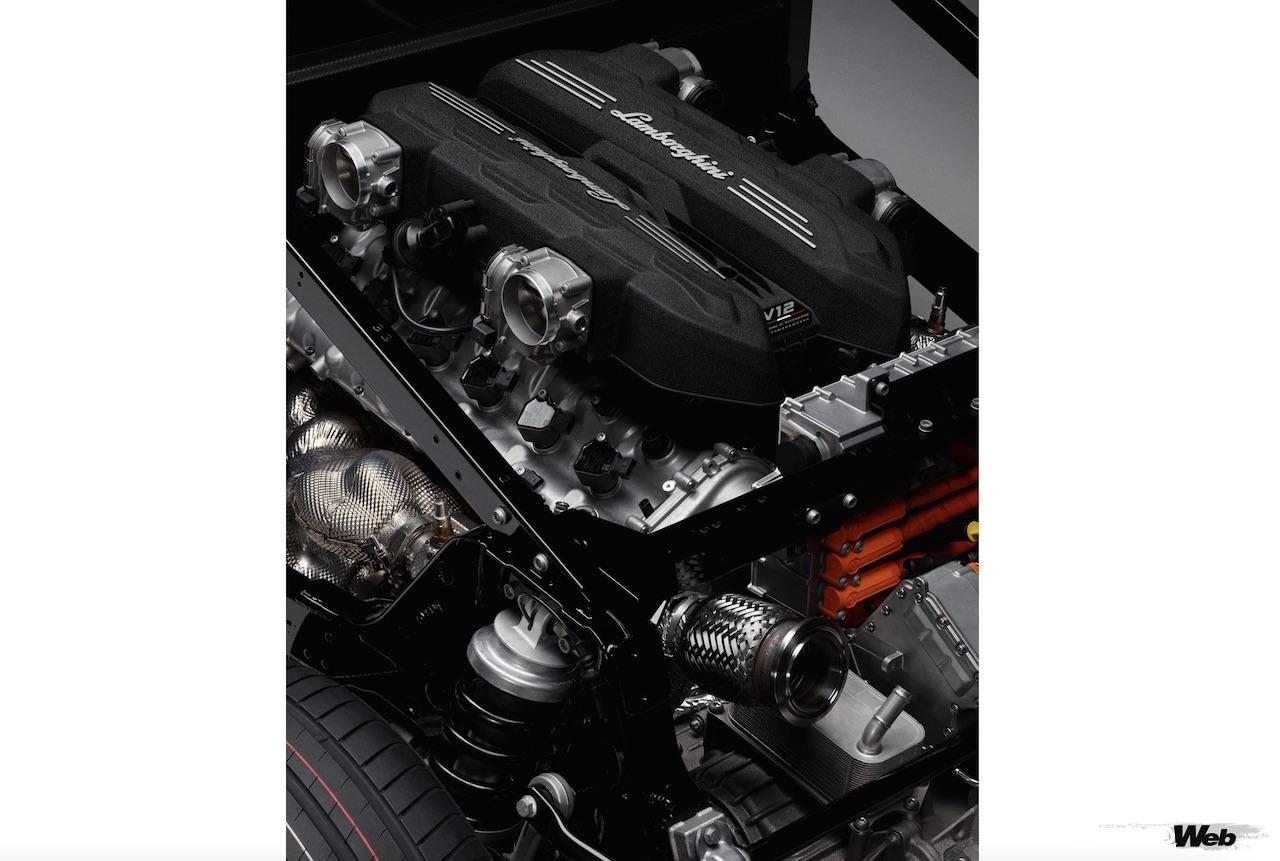 ランボルギーニ初のハイパフォーマンス・プラグインハイブリッド「LB744」に搭載される、6.5リッターV型12気筒エンジン。