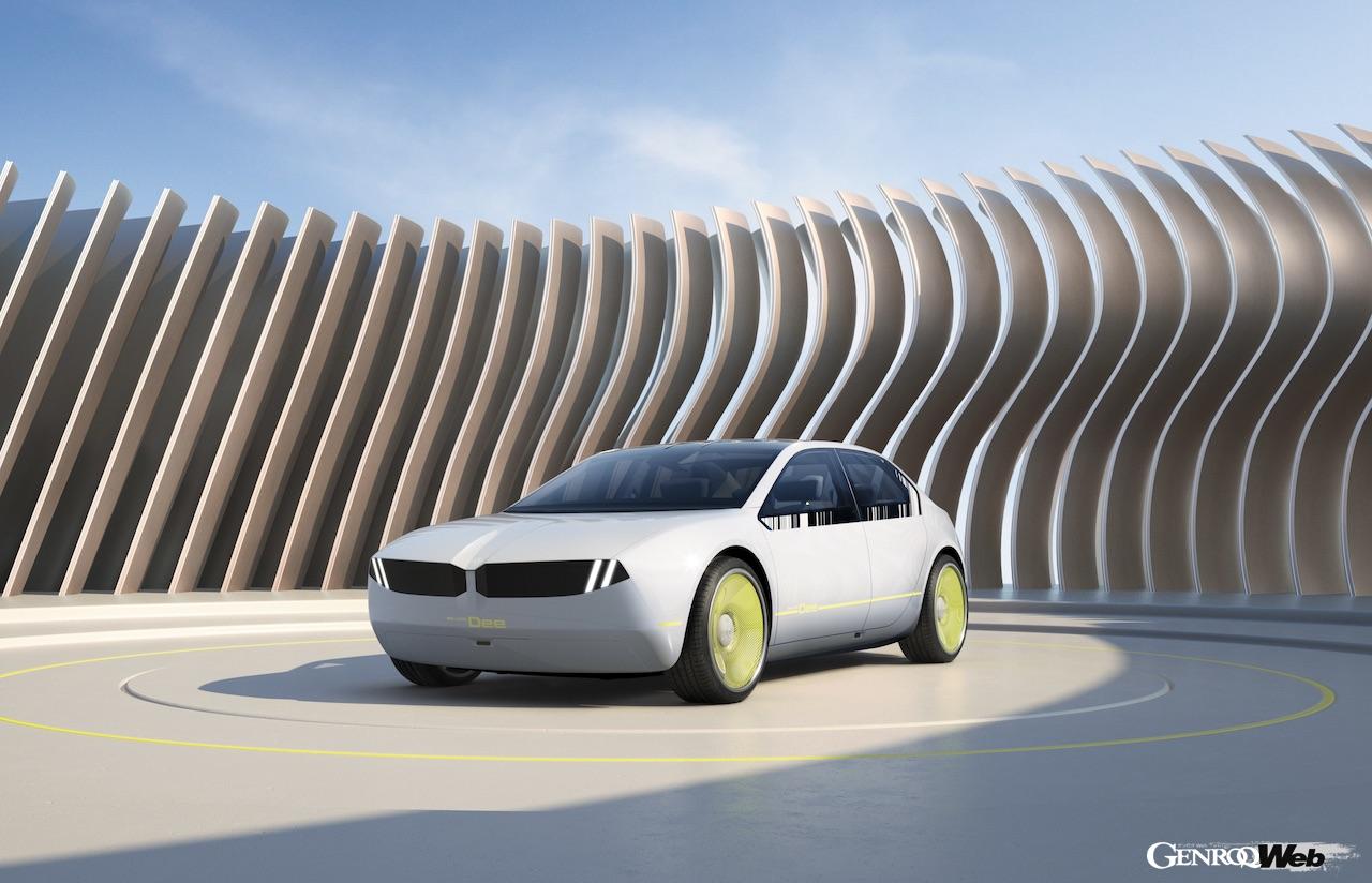 車幅いっぱいに広がった新開発のヘッドアップディスプレイ「BMWパノラミック・ヴィジョン」は、2025年に発売を予定している、次世代EV「ノイエ・クラッセ」に搭載される。