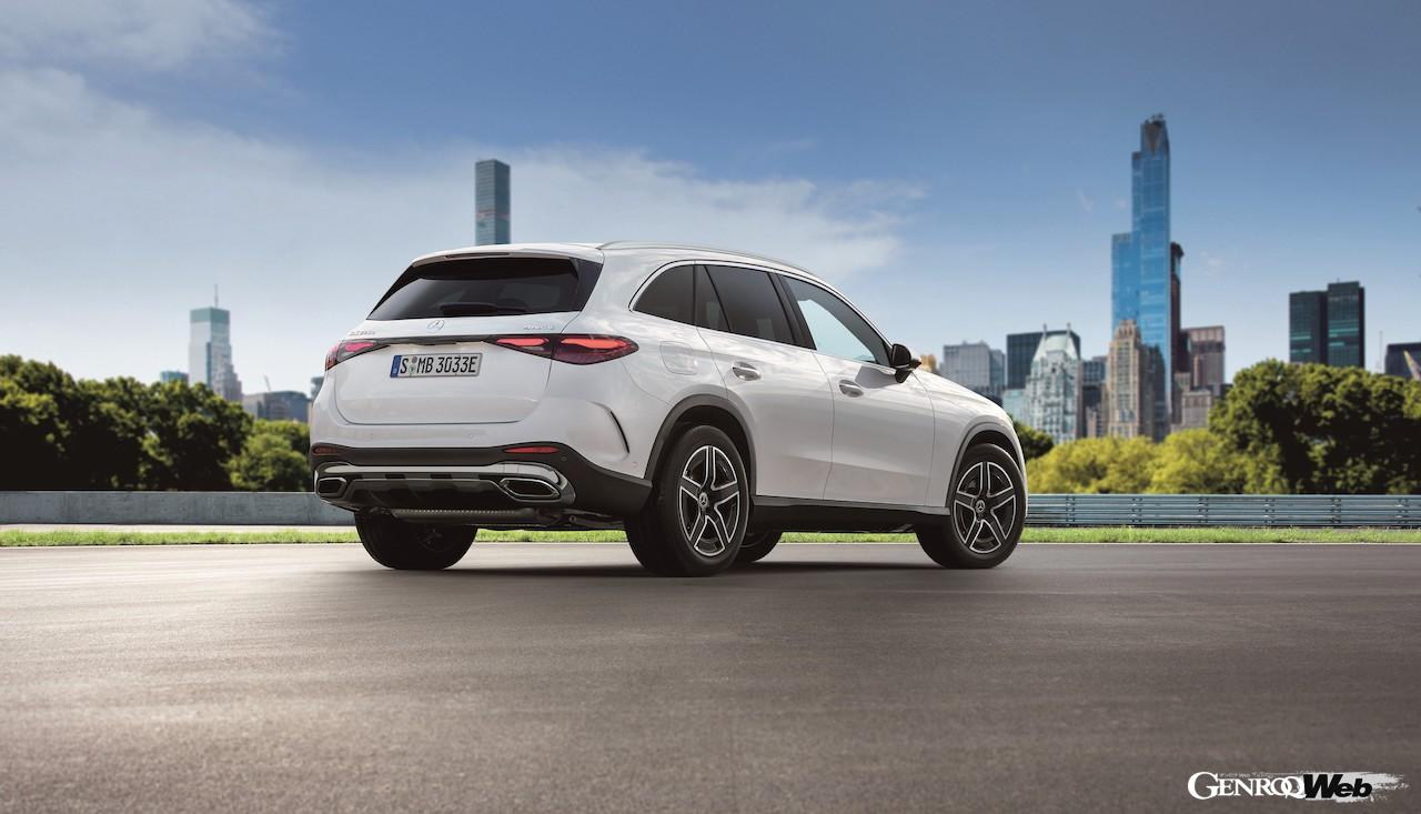 初代デビューから8年、初のフルモデルチェンジを敢行したメルセデス・ベンツのミディアムSUV「GLC」のエクステリア。