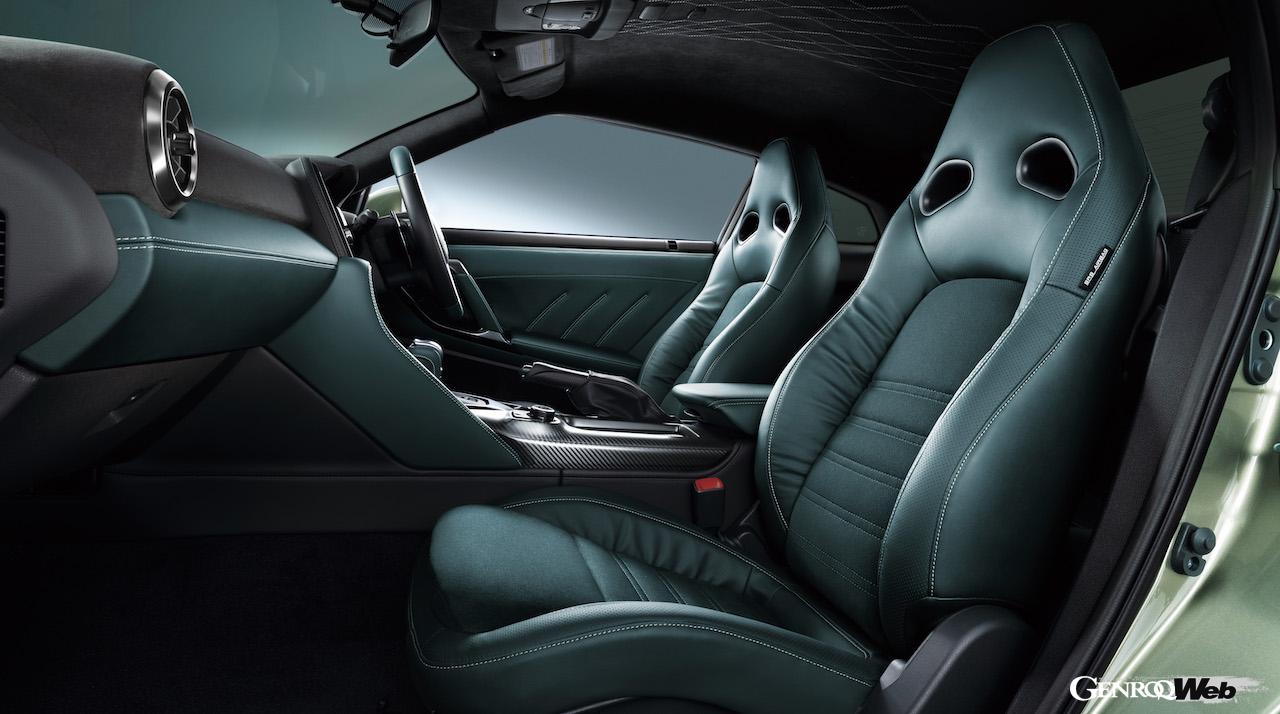 「日産 GT-R」2024年モデルのインテリア。