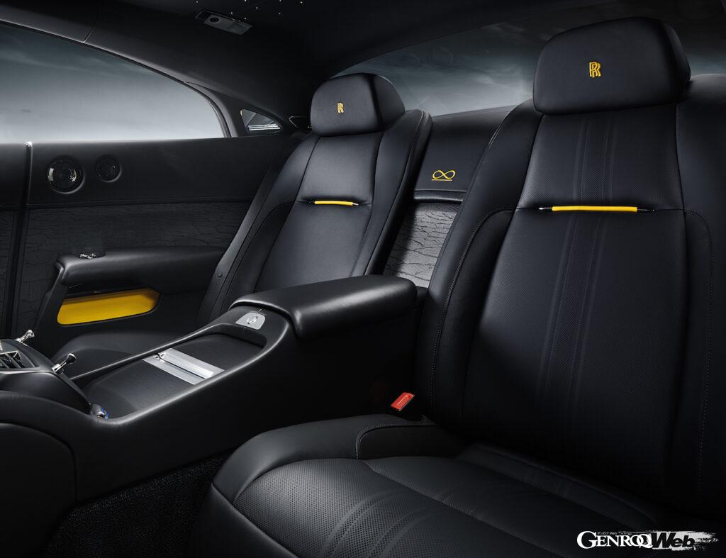 12台が限定製造される、ロールス・ロイス「ブラック・バッジ レイス ブラックアロー」のインテリア。