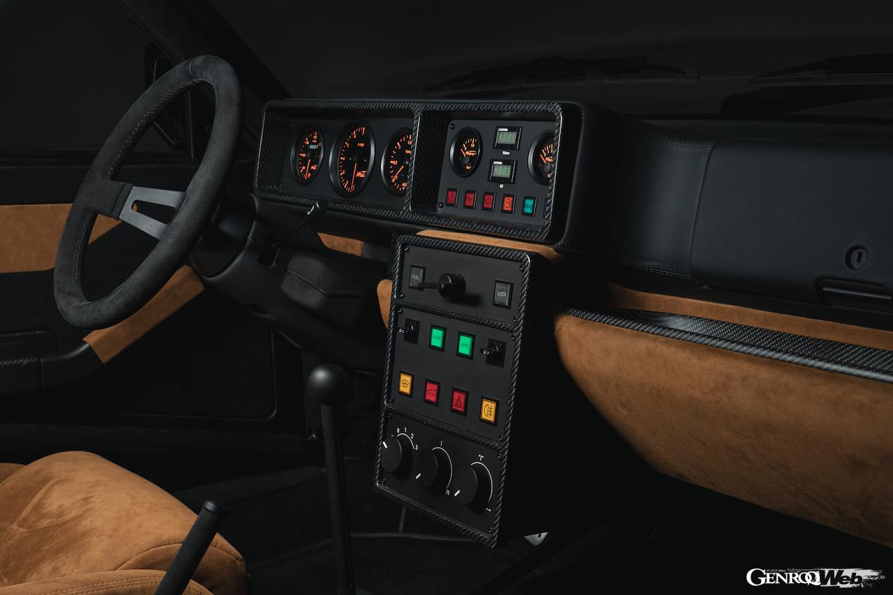 マトゥロ・コンペティション・カーズが開発した、「マトゥロ ストラダーレ」のインテリア。