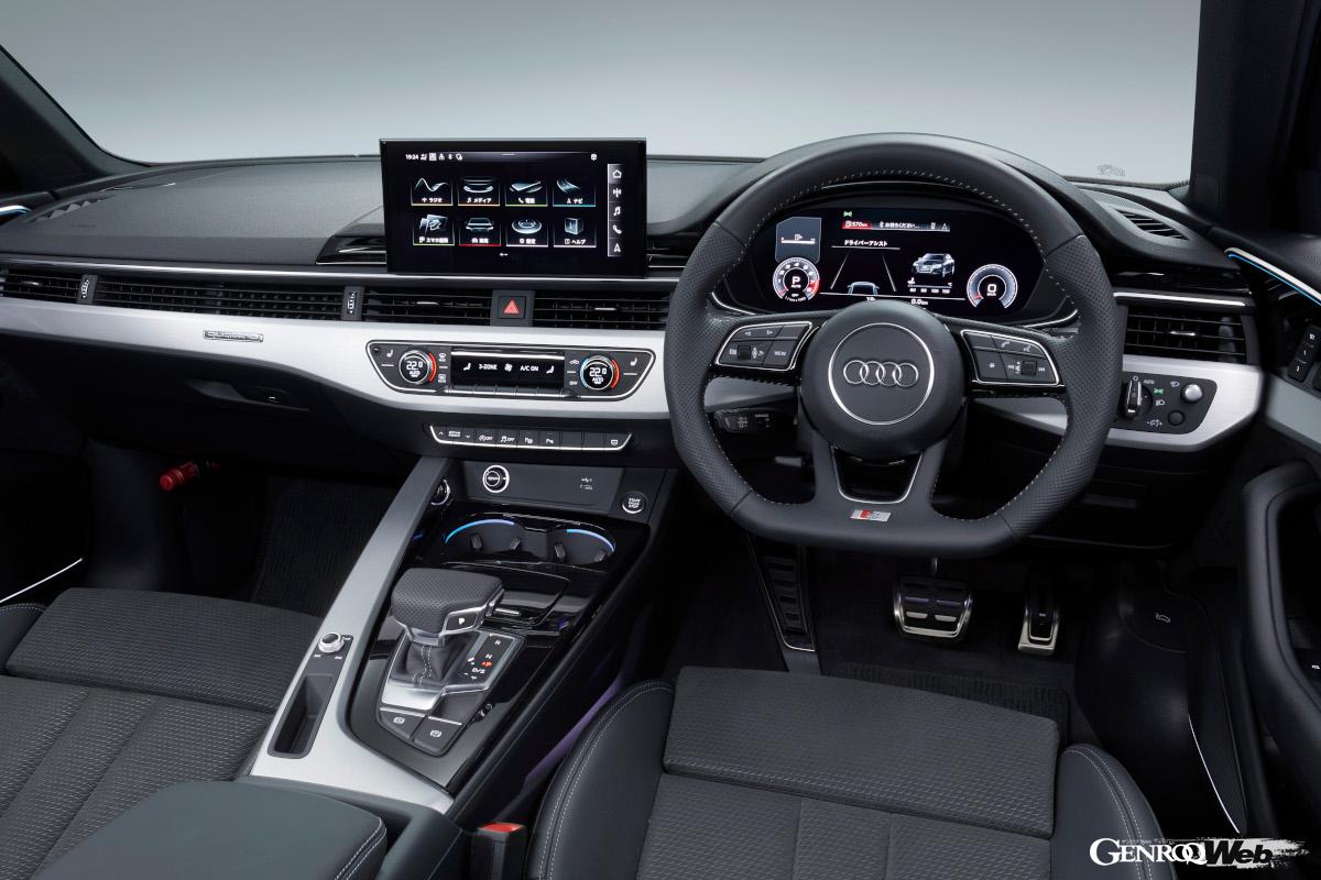 3シリーズは2枚の大型ディスプレイを装着し、より未来感のあるインテリアを演出している。