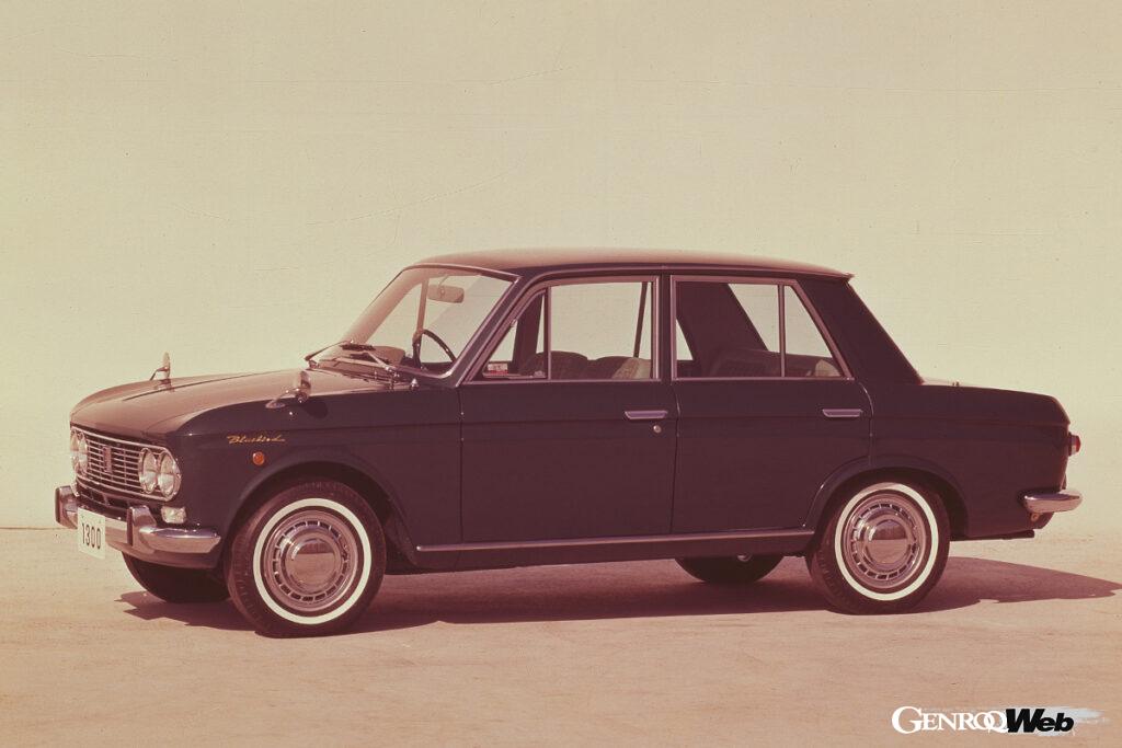 1963年に登場したダットサン・ブルーバード1300DX。