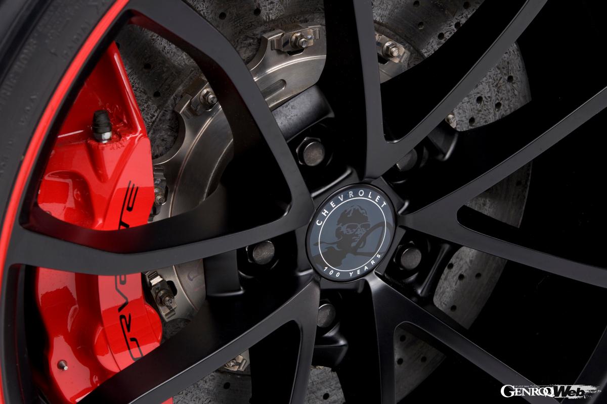 写真のZ06はシボレーブランド100周年を記念したセンテニアルエディション。カーボンブレーキが装備されるなどした。