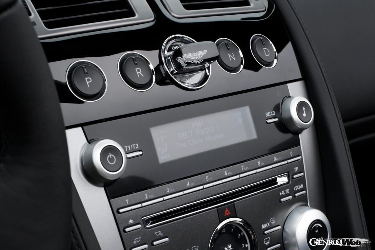 購入したら少しでも愛着の強まるよう、細かな程度なんかよりむしろ色味にこだわった方がいい。それと重要なのはインテリアの程度だ。