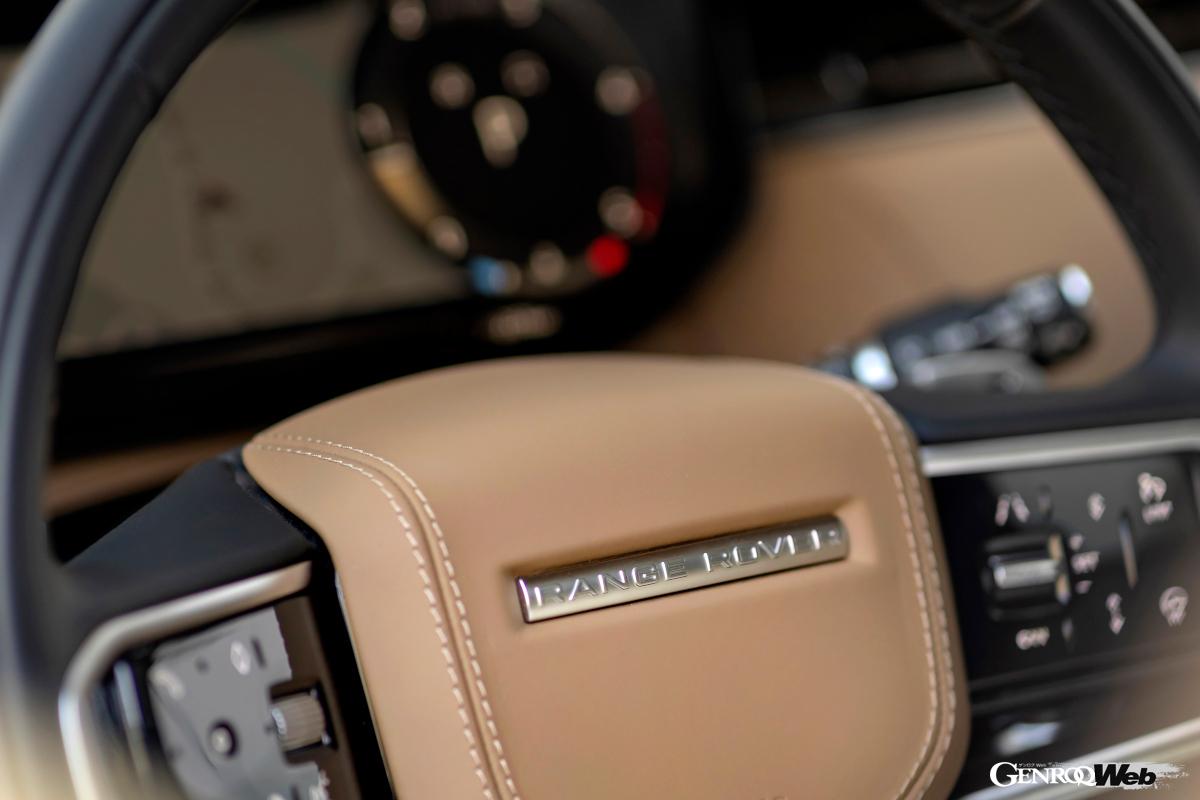 GLEはMHEVでコンパクトながらモーターを備えている。排気量で上回るレンジローバー スポーツも初期は台数限定で直6ガソリンエンジンにモーターを組み合わせた「ローンチエディション」が存在した。