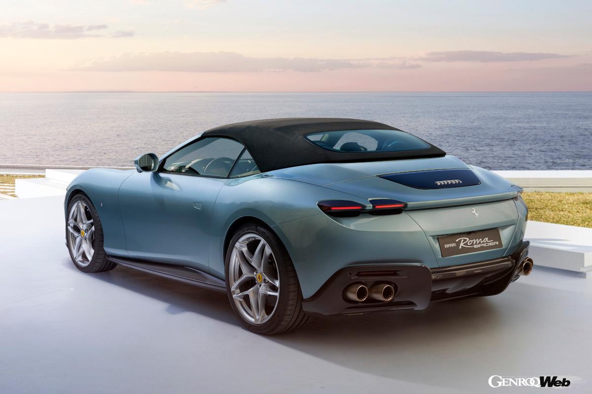 ソフトトップはわずか13.5秒で展開。特許取得の新ウインドディフレクターは、車内のスペースをまったくとらず、パッセンジャーに最高の快適性を提供するという。