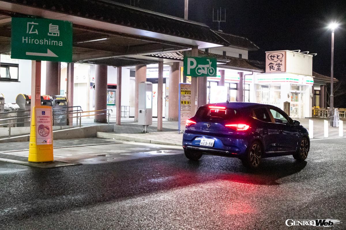 山陽自動車道にて休憩。徹夜の走行なので無理をせず、休憩は頻繁に取ることにした。