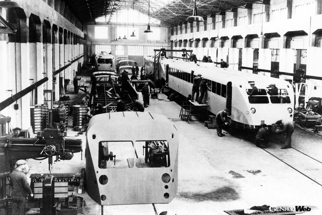 ロワイヤル用直8エンジンの再利用先として、エットーレ・ブガッティが開発した鉄道車両「ブガッティ オートレール」。