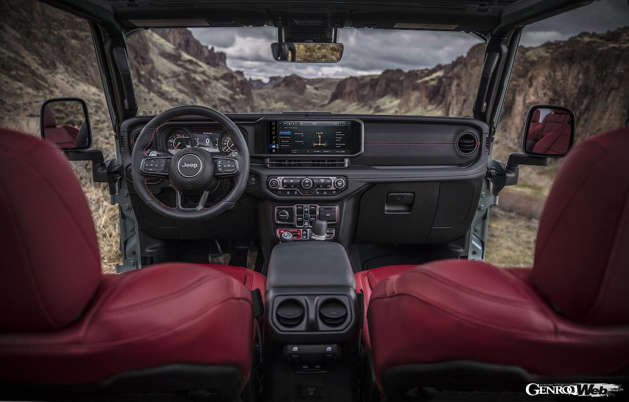 2024年モデル「ジープ ラングラー」のインテリア。