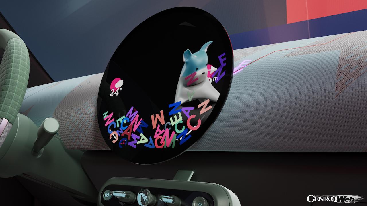 操作案内役のスパイクは、エースマンのセンターディスプレイだけでなく、ダッシュボードも動き回る。