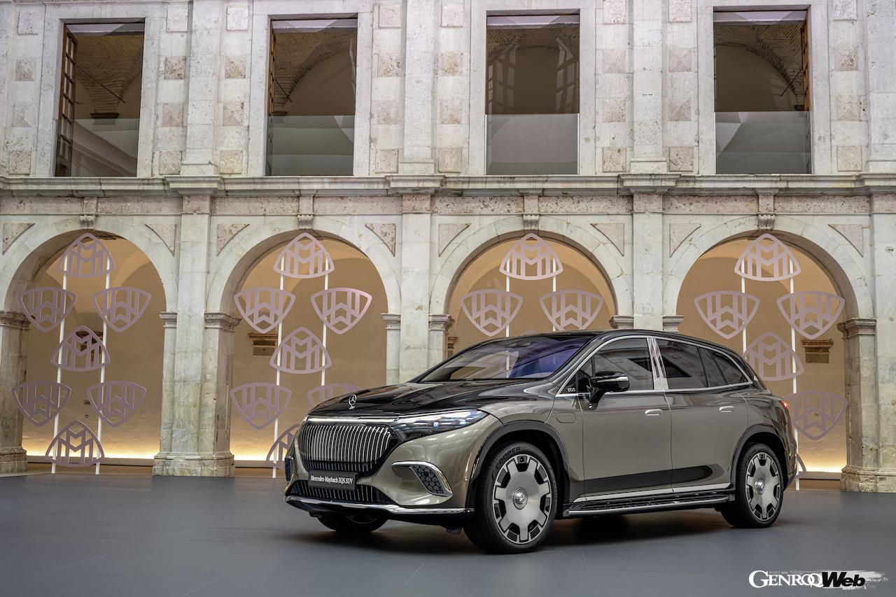 最高級フル電動SUV「メルセデス・マイバッハ EQS 680 SUV」のエクステリア。