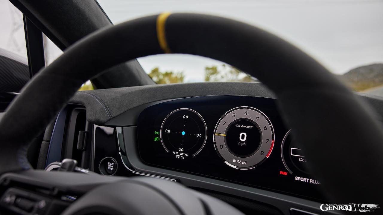 ポルシェ史上最大級のアップデートを実施した「ポルシェ カイエン」改良新型のインテリア。