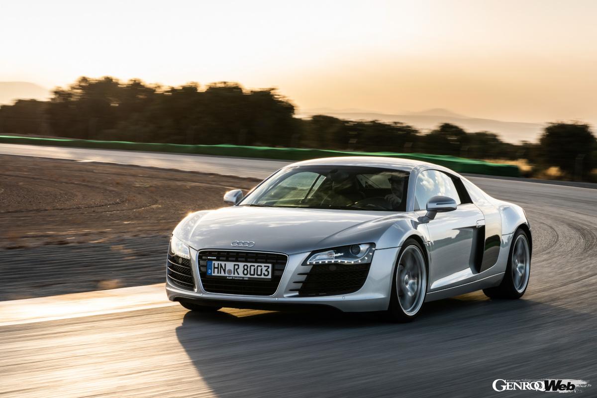 実用的で高性能。フェラーリやランボのように妙なぎらつきもない。ホンダNSXがまともに進化を続けていたらこんなクルマになっていたかもしれない……。