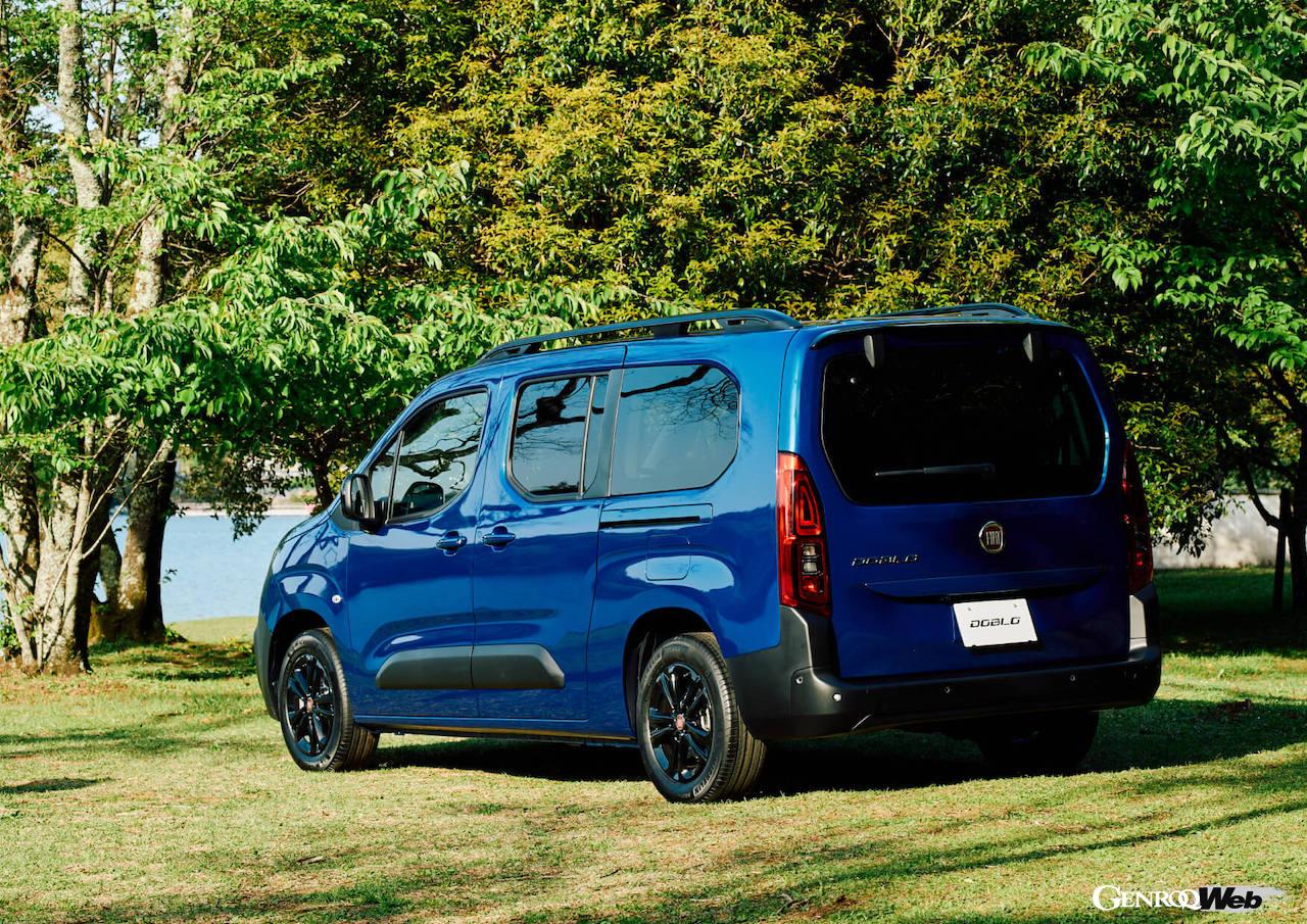 日本導入が開始された、フィアット製ミニバン「ドブロ」のエクステリア。