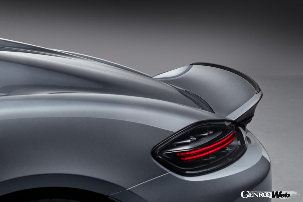 最高の走行性能を持つオープントップ・ミッドエンジンスポーツカーとして開発された「ポルシェ 718 スパイダー RS」。