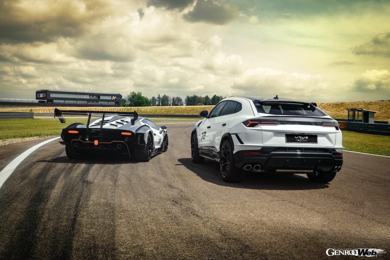 40台のみが製造された「エッセンツァ SCV12」のオーナーのみが購入できる「ウルス ペルフォマンテ」のスペシャルエディションが製造された。