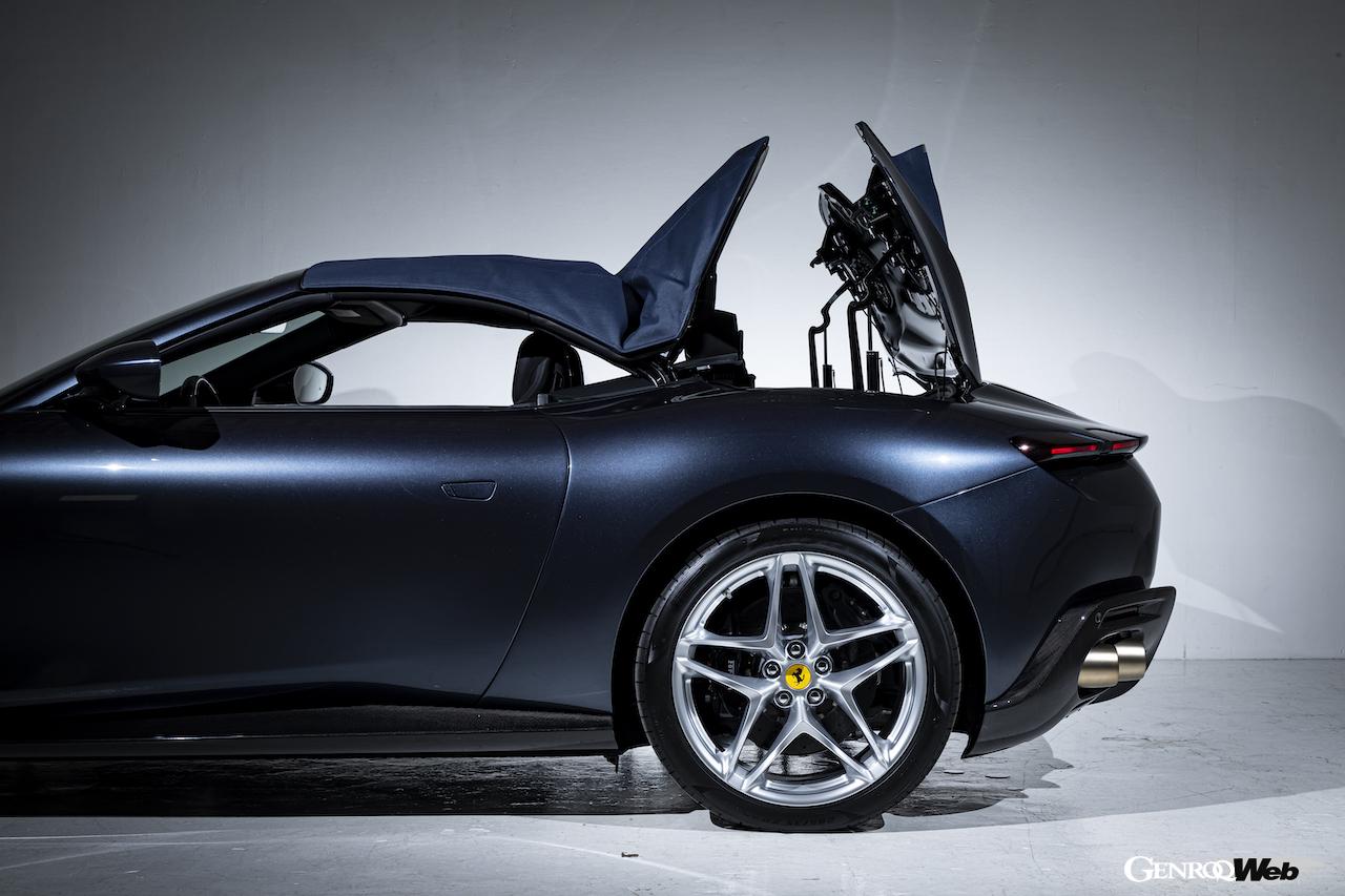 日本への導入が決まった「フェラーリ ローマ スパイダー」のソフトトップ。