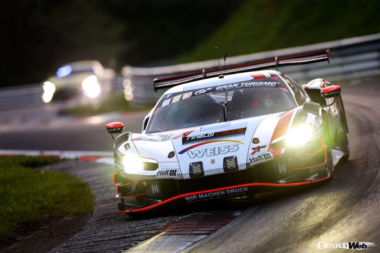 2023年シーズンから本格的に投入されたフェラーリの最新GT3マシン「296 GT3」は、初挑戦のニュル24時間で30号車が総合優勝しただけでなく、参戦した3台すべてが24時間を走り切った。